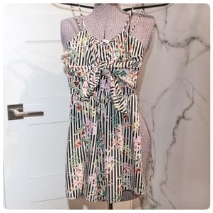 NWOT Playsuit/romper Size xs/s